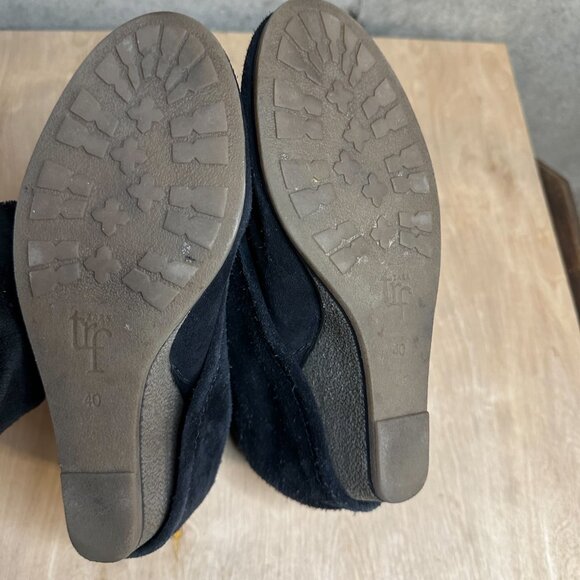 Black suede, mid-calf, wedge heel, straight or slouch boots, size 10 - Picture 5 of 9